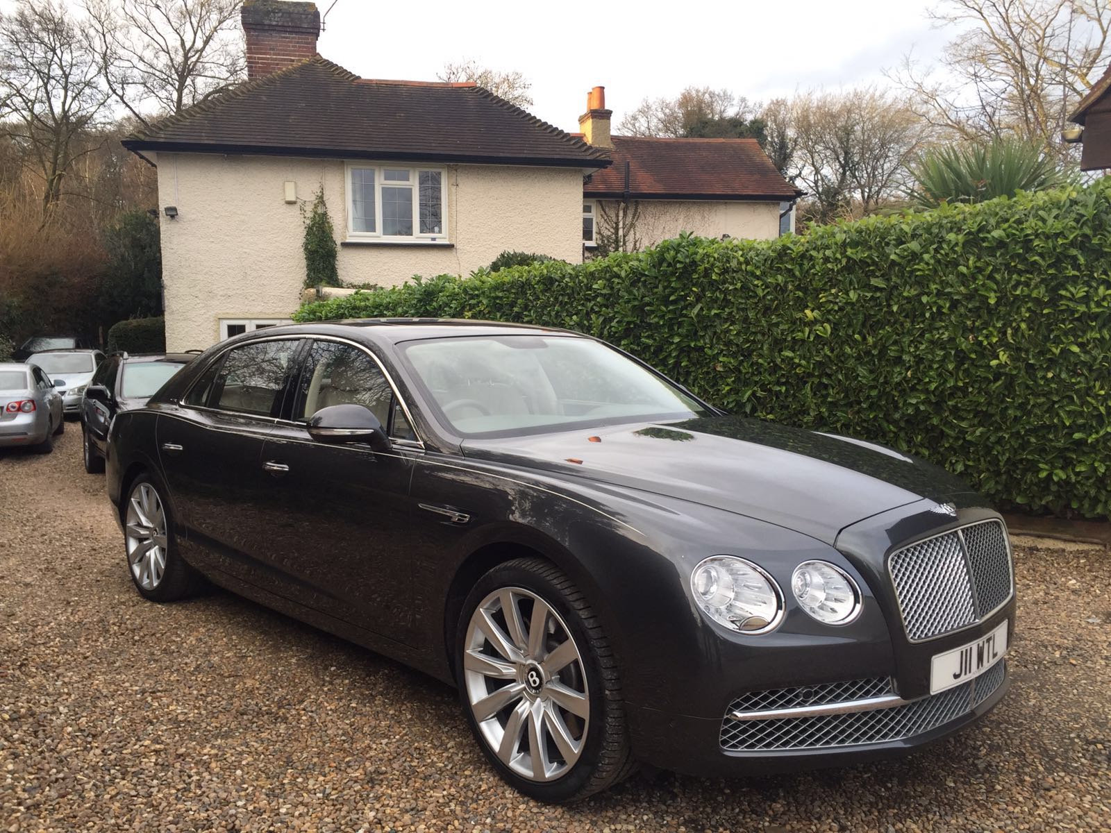 Bentley Flying Spur 6 0l Sedan Gs Vehicle Servcies
