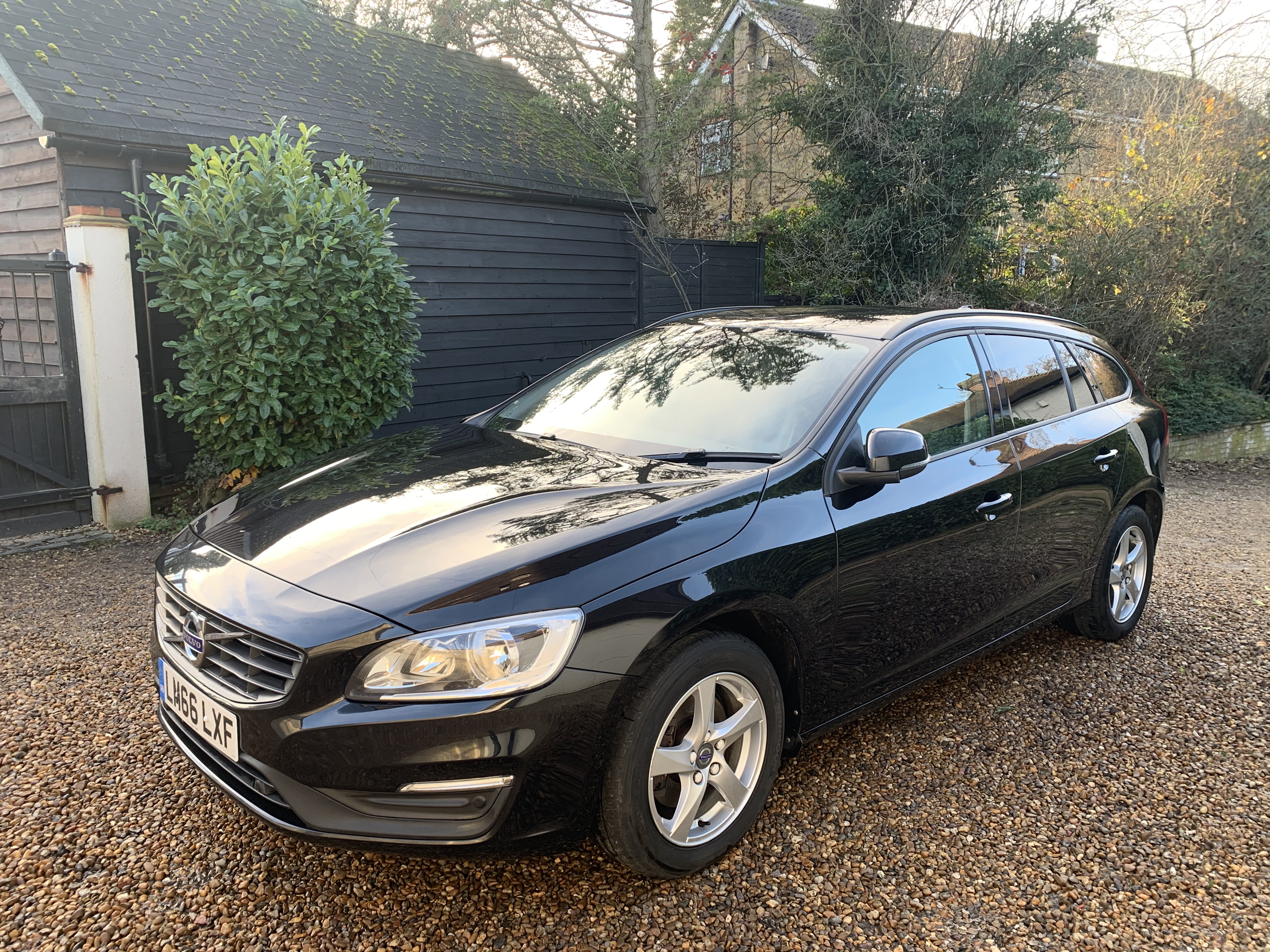 Volvo V60 D3 BUSINESS EDITION 2.0D AUTOMATIC GS Vehicle