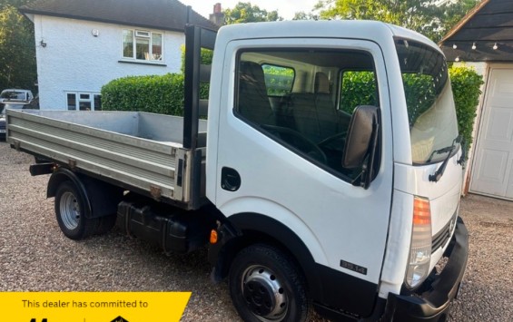 Nissan Cabster 2.5 dci 35.14 DROP SIDE